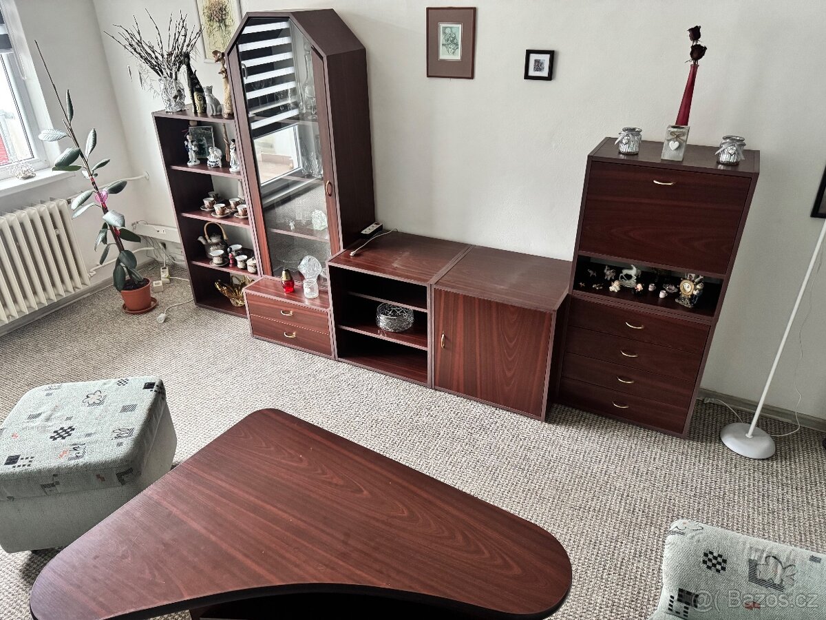 Obývací stěna + konferenční stůl - 2