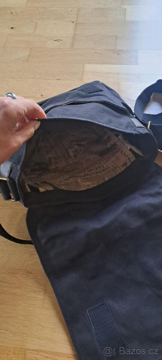 Taška přes rameno Bushmann - 2