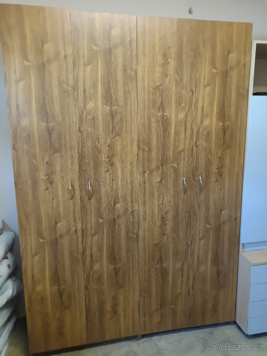 Prodám 2 ks skříň - 2