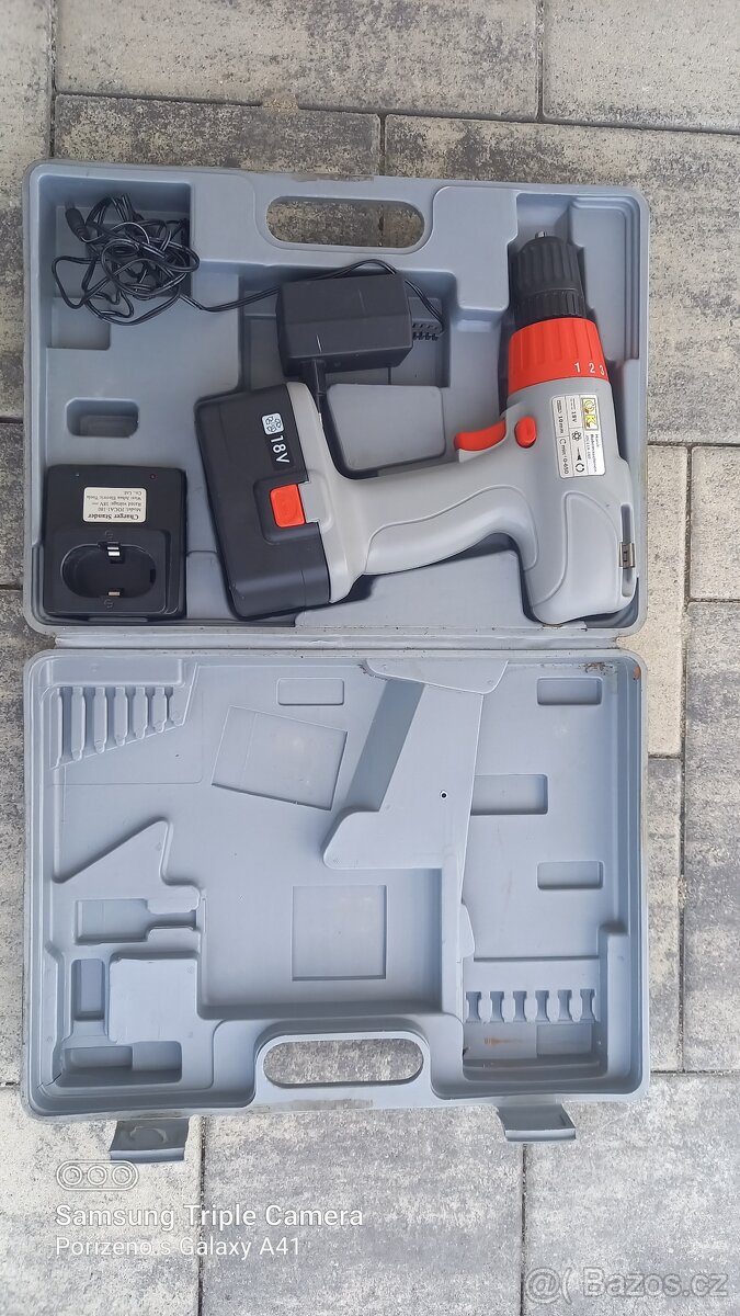 2X Aku šroubovák - 2