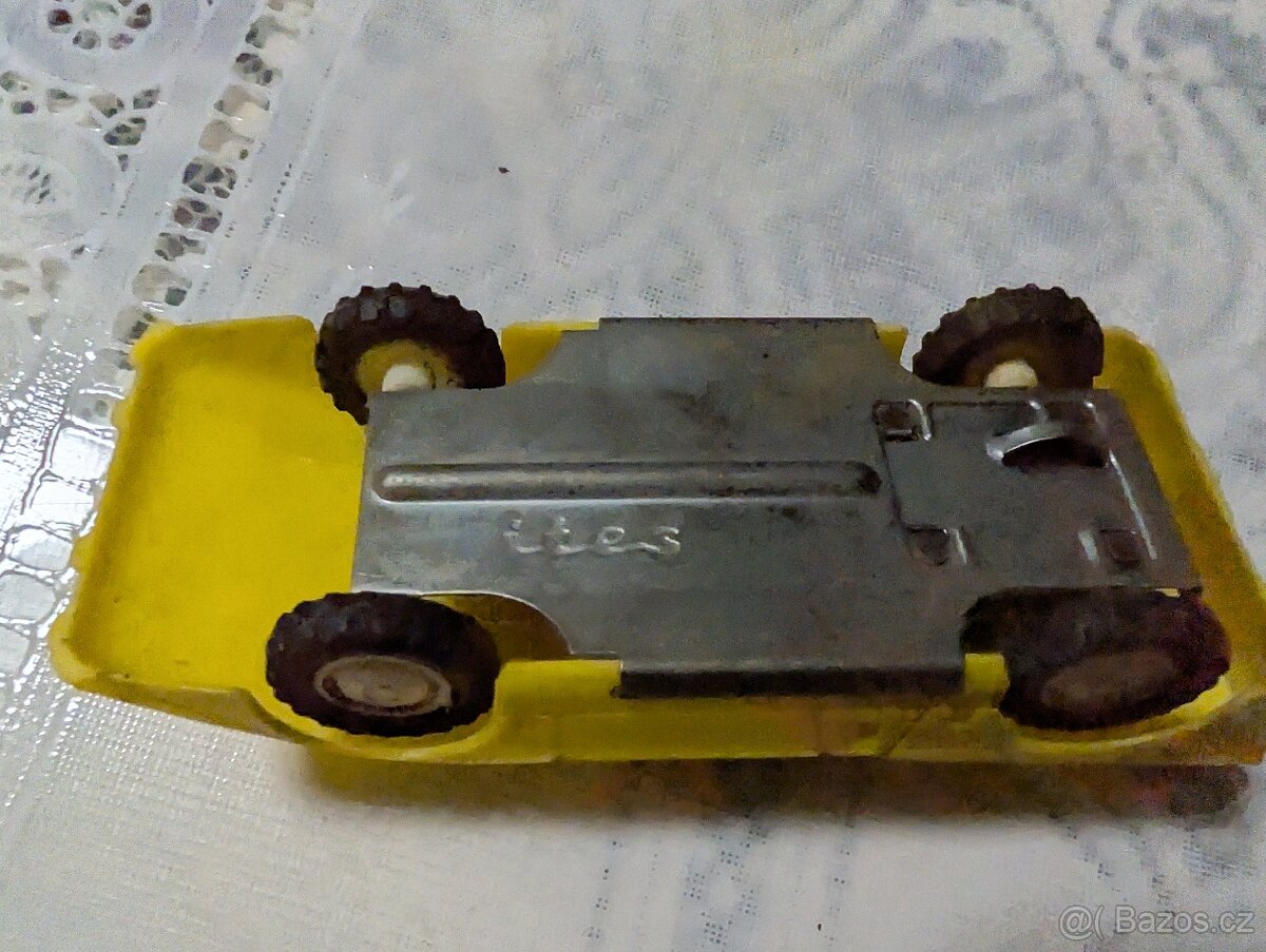 Prodám retro autíčko Mirage - 2