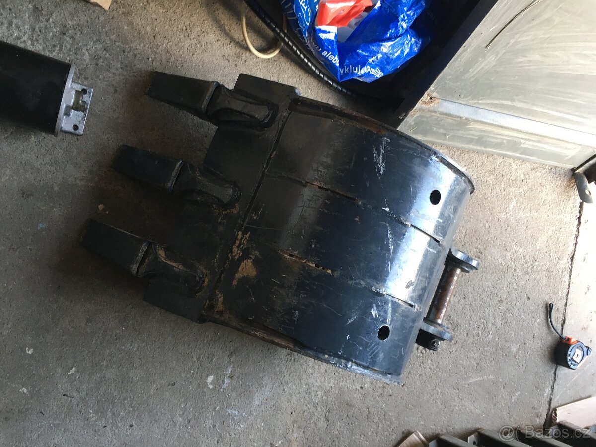 Lopata,lžíce na bagr 40 cm. - 2