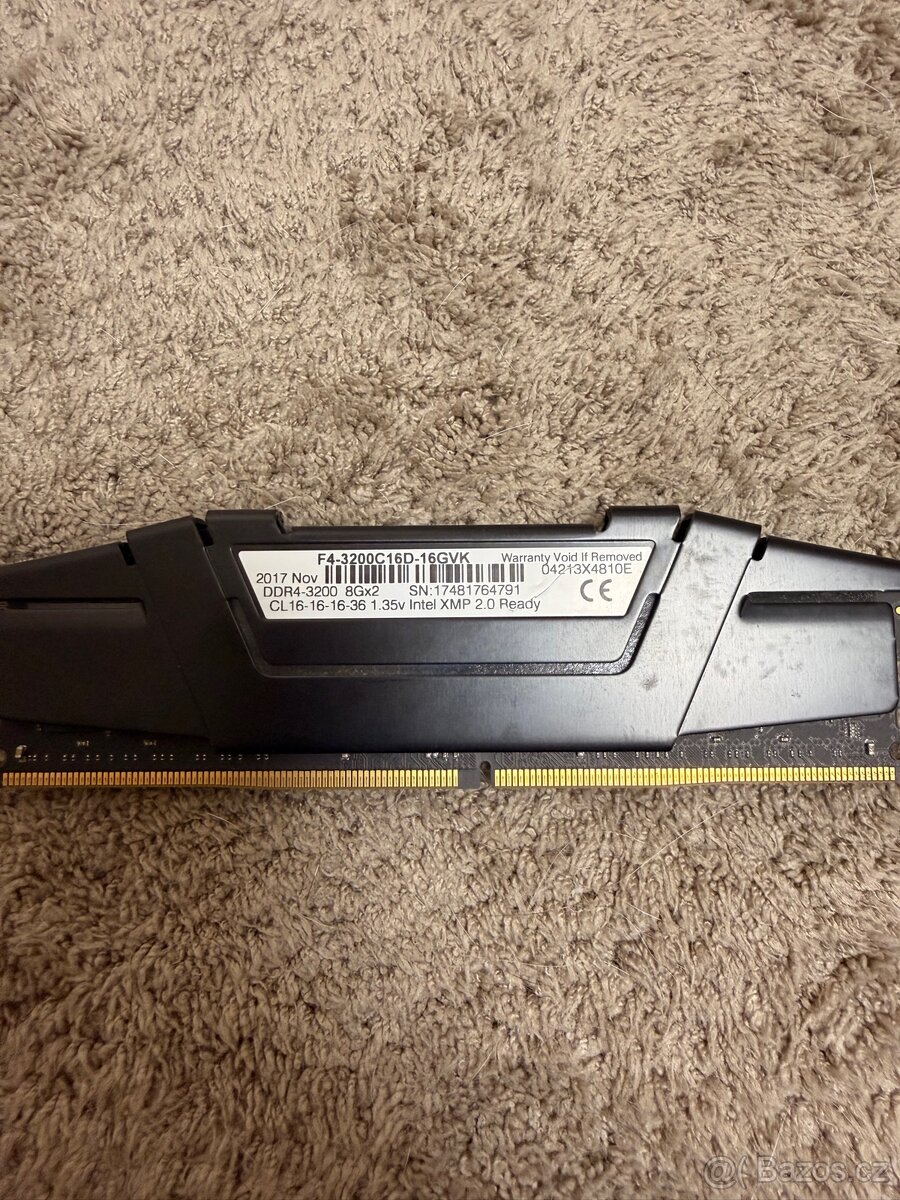 G.Skill Ripjaws DDR4-3200 8GB - 2