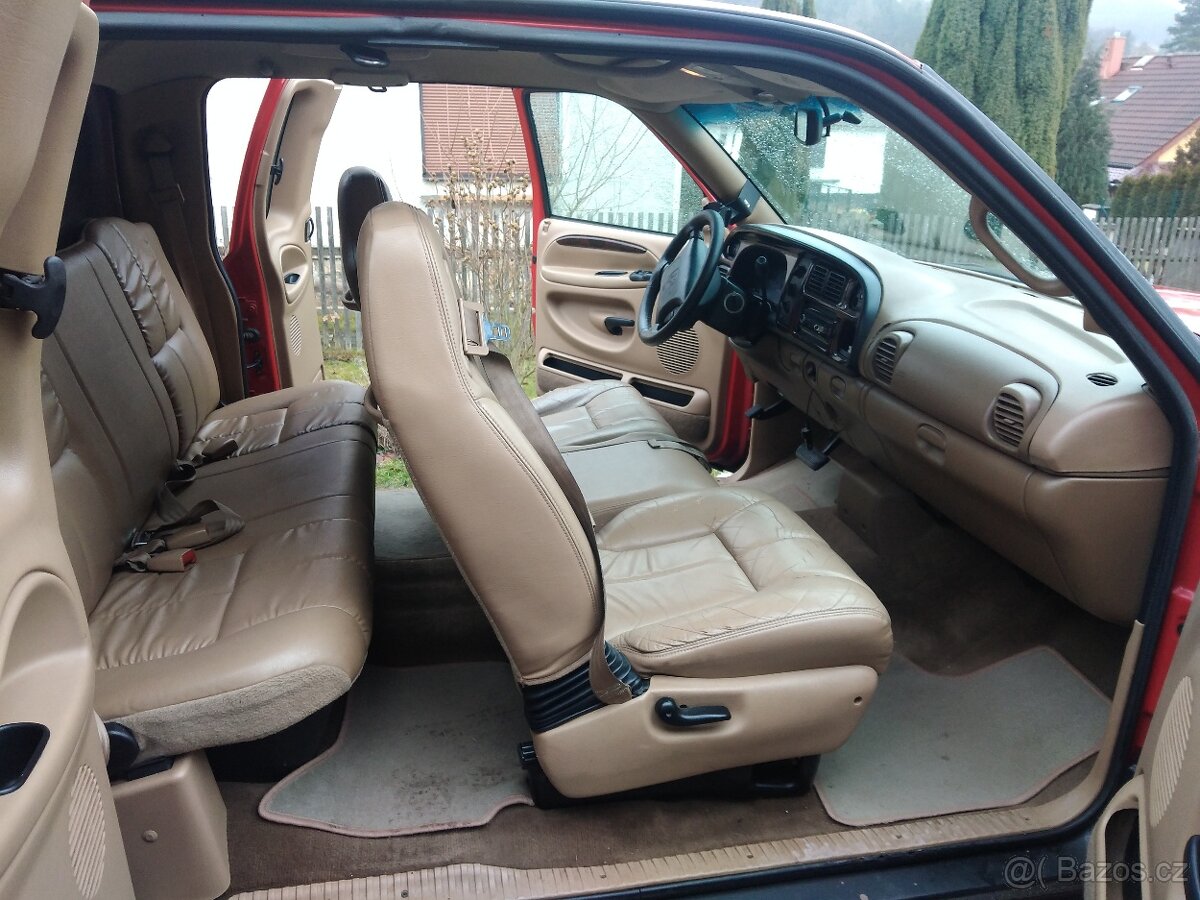 Dodge Ram 1500 2WD 5,9 - 2