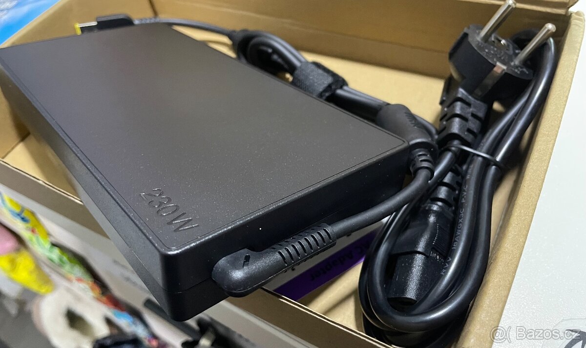 Náhradní AC adaptér - 2