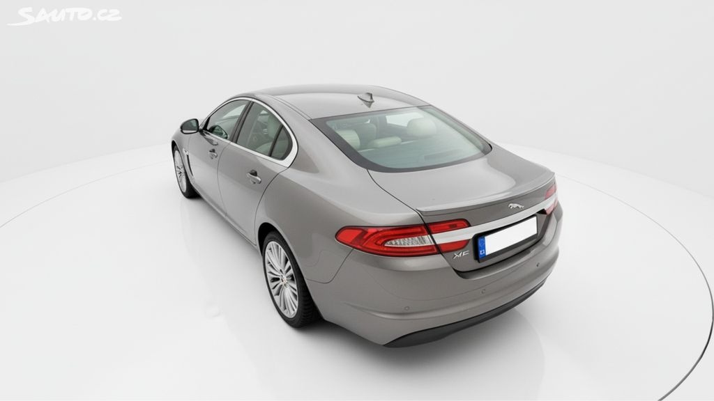 Jaguar XF, 2.2D 147 kW, 93 500km - 2