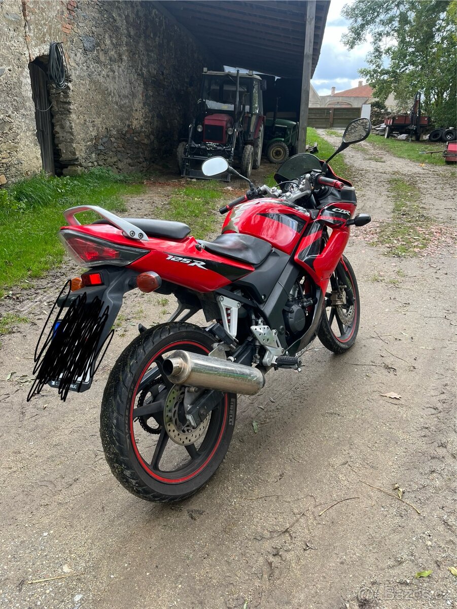 HONDA CBR 125R - 2