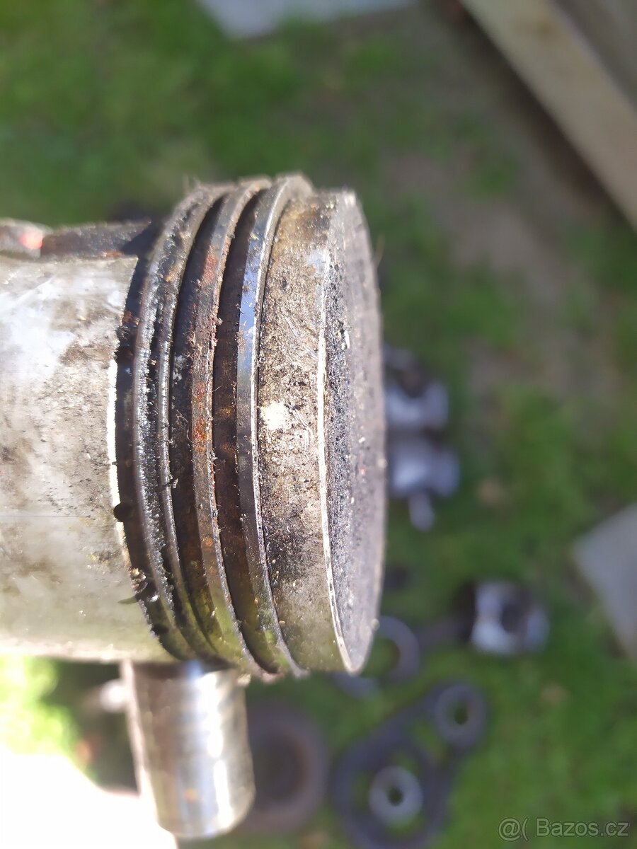 Písty Škoda 120LS - 2