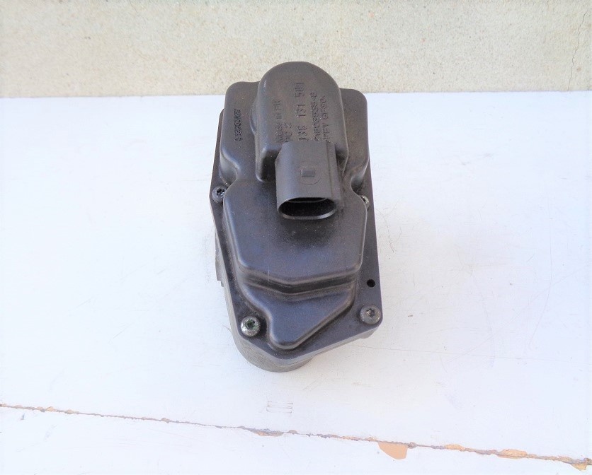 VW Škoda Audi Seat 2.0TDI EGR ventil 03G131501 - 2