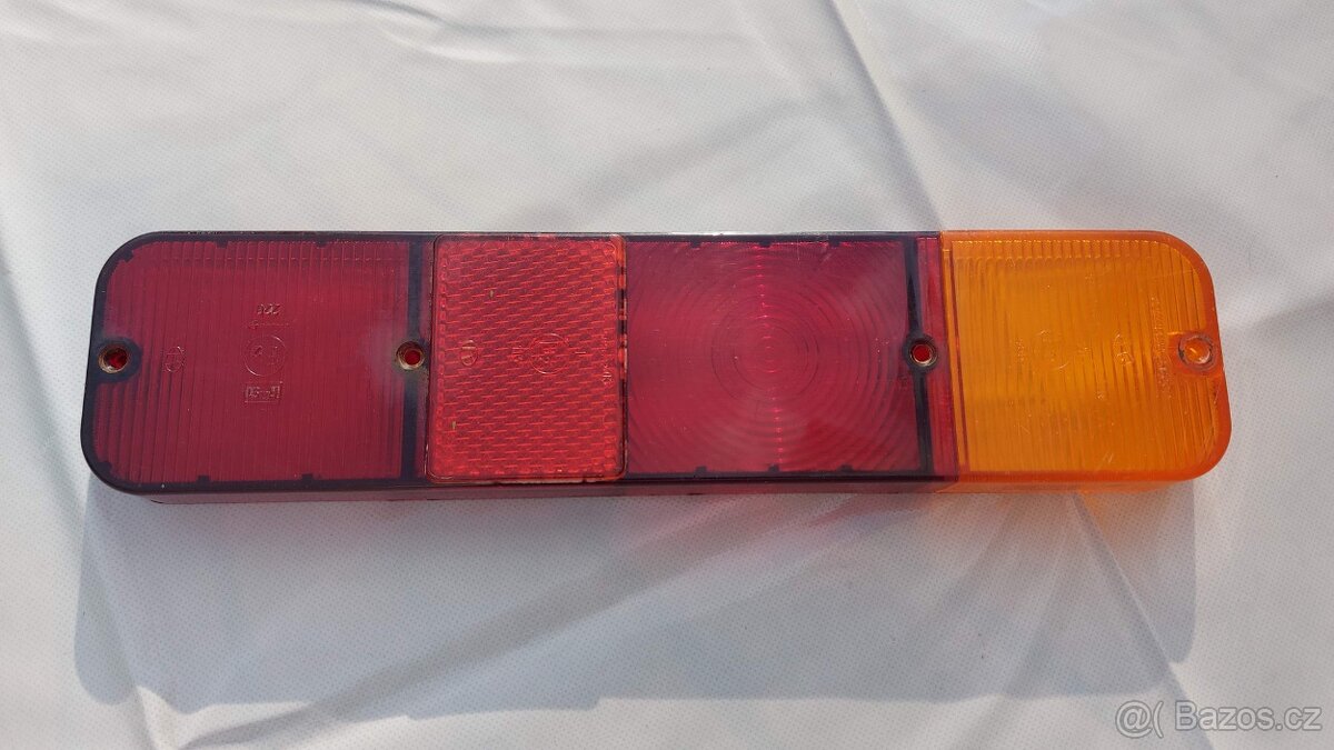 Kryt zadního světla - sklíčko - Moskvič 2140 - 2