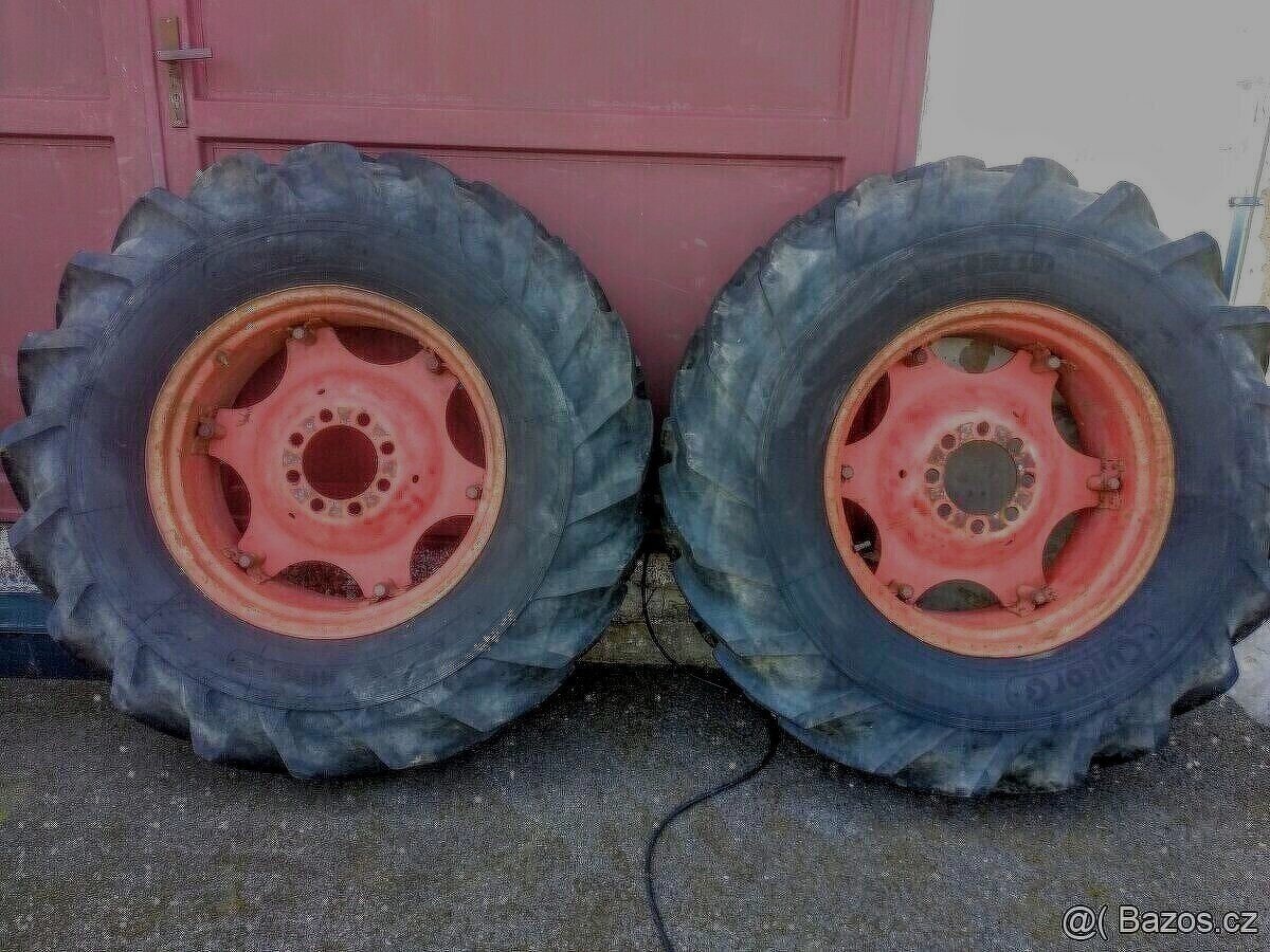 16,9-28.Dvě obutá kola Zetor Cultor - 2
