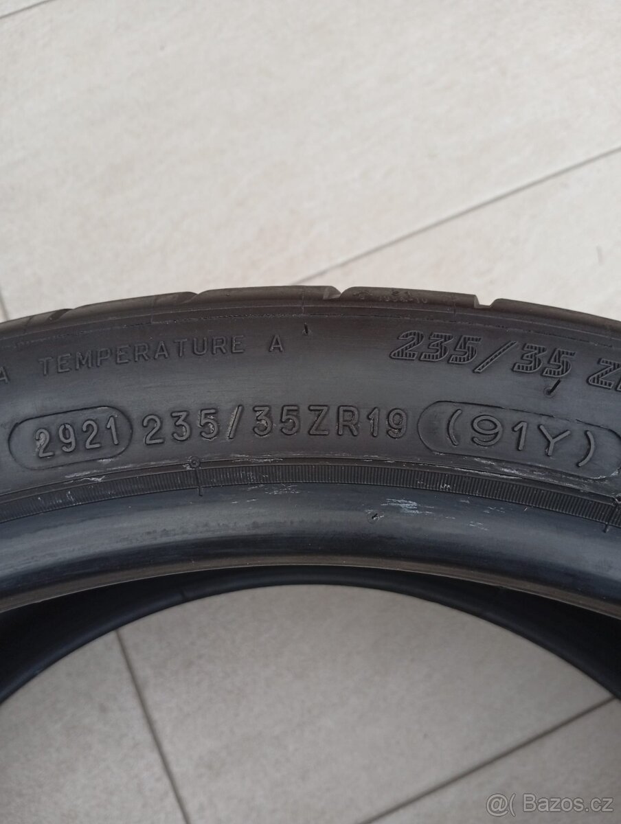 Použité Michelin Pilot Sport Cup 2 R19 - 2