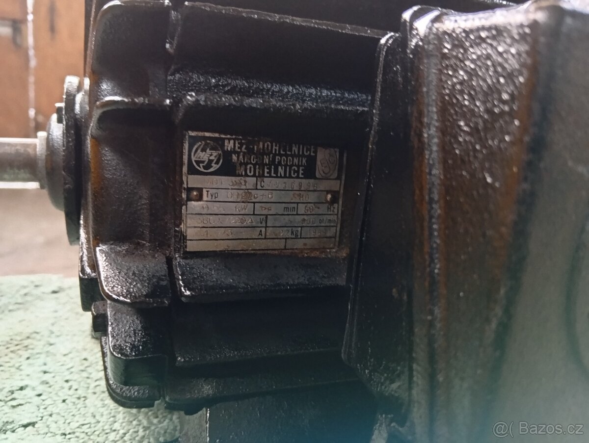 Elektromotor patkový 380/220 - 2