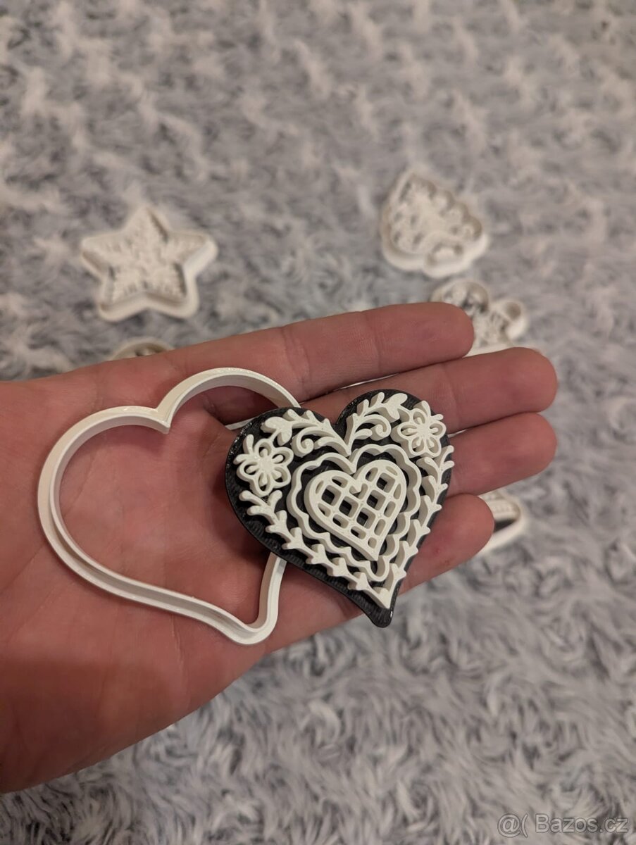 Prodám sadu Vánočních vykrajovátek - 2