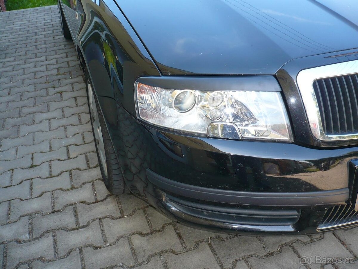 mracitka na skoda superb - 2