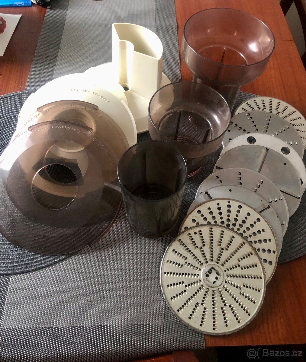 Retro robot ETA 022 + příslušenství. - 2