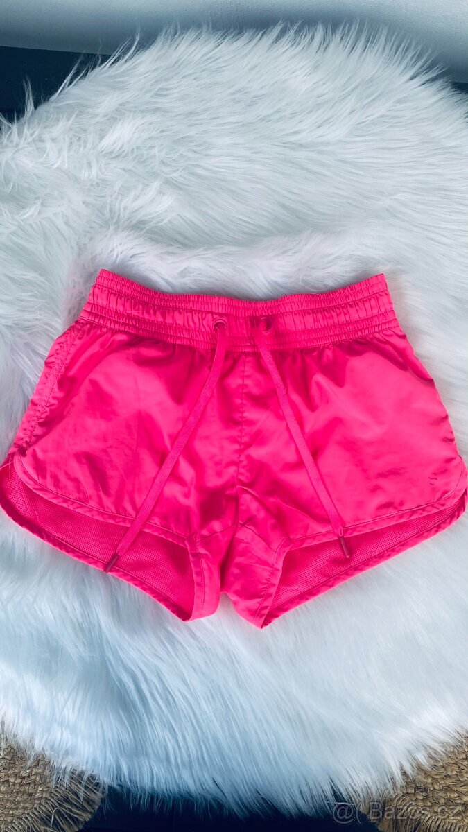 Růžové kraťasy H&M - 2