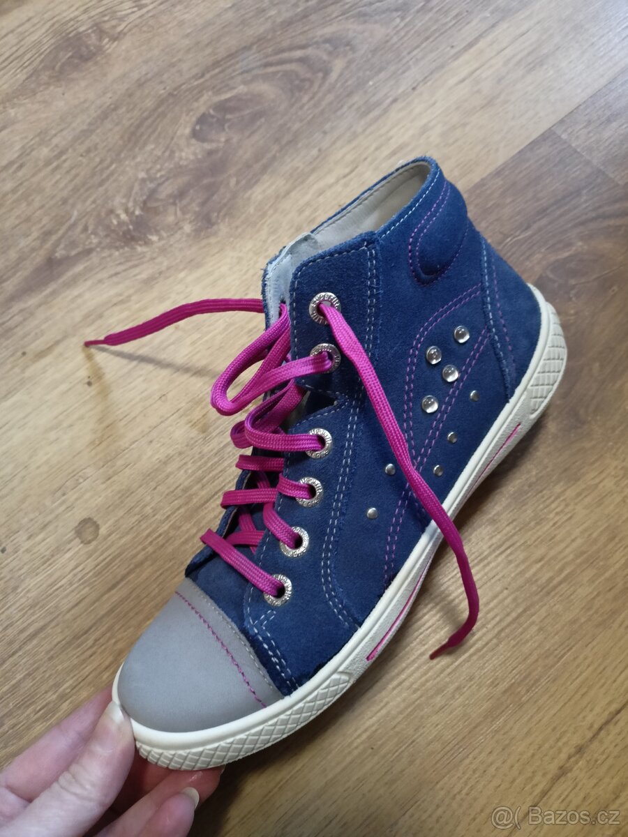 Nove jarni boty Superfit 33 tenisky - 2