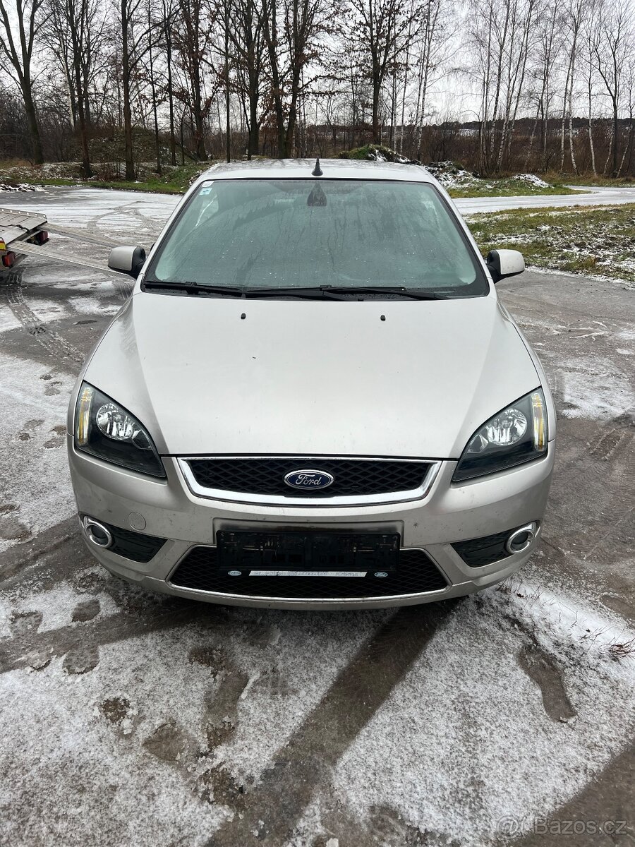 Ford focus cabrio 2.0i - 2