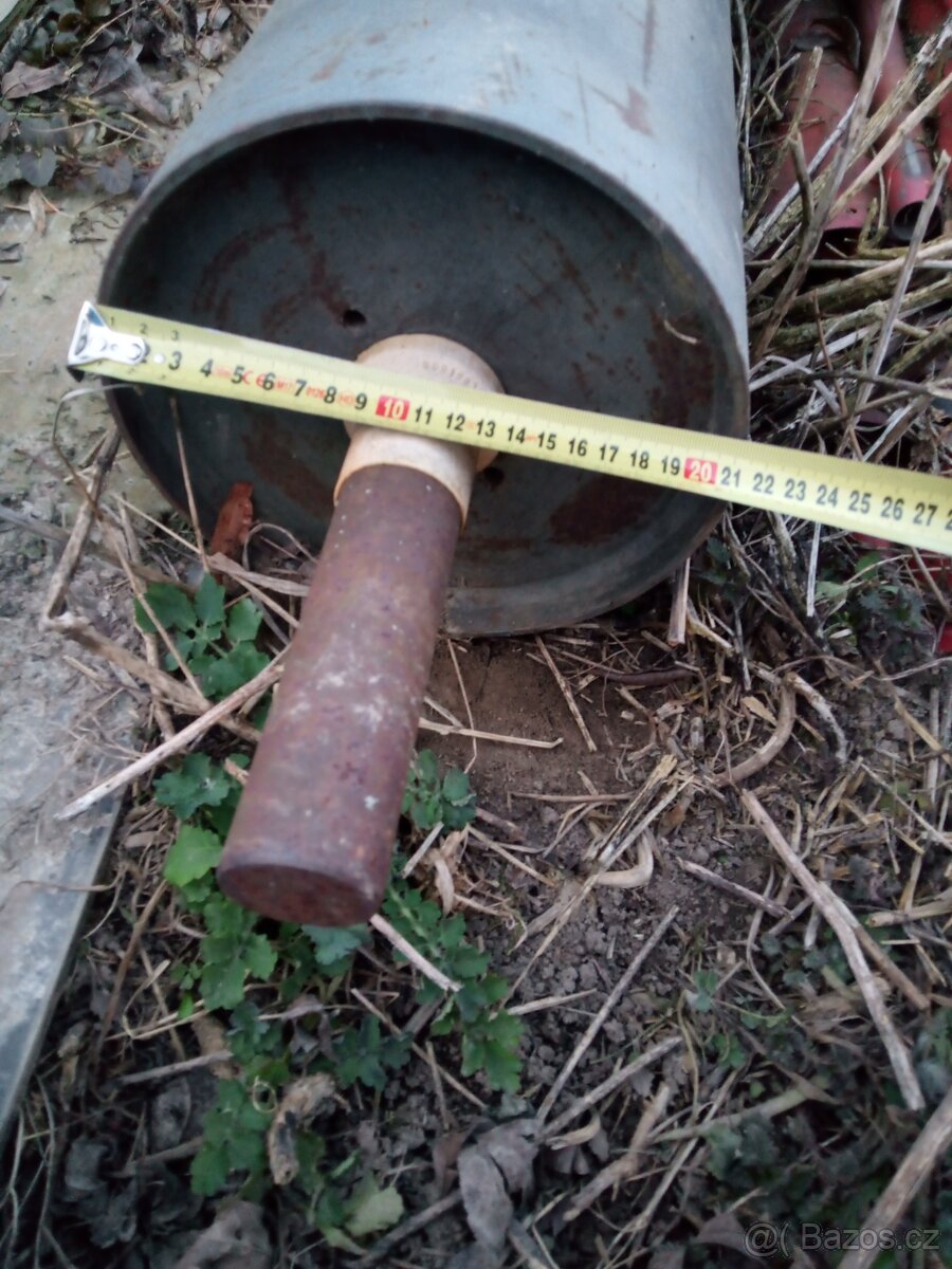Trubka přes 7m. - 2