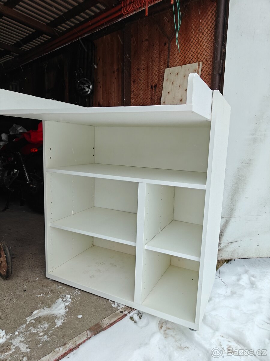 Přebalovací pult - 2