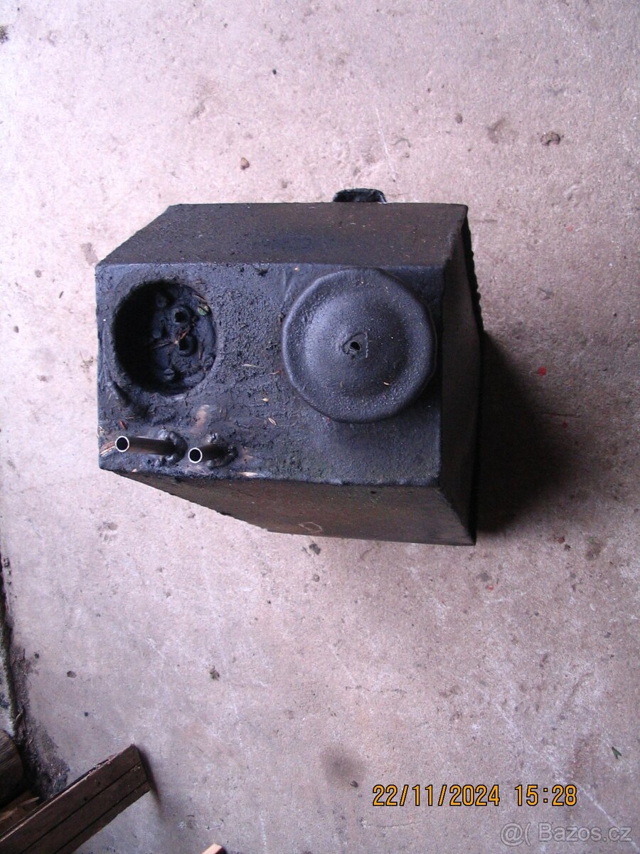 Palivová nádrž - 2