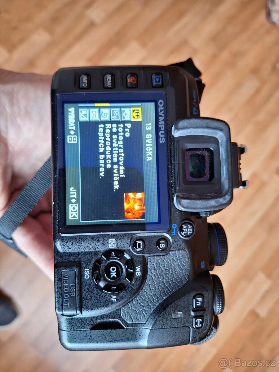 Zrcadlovka Olympus E520 - 2