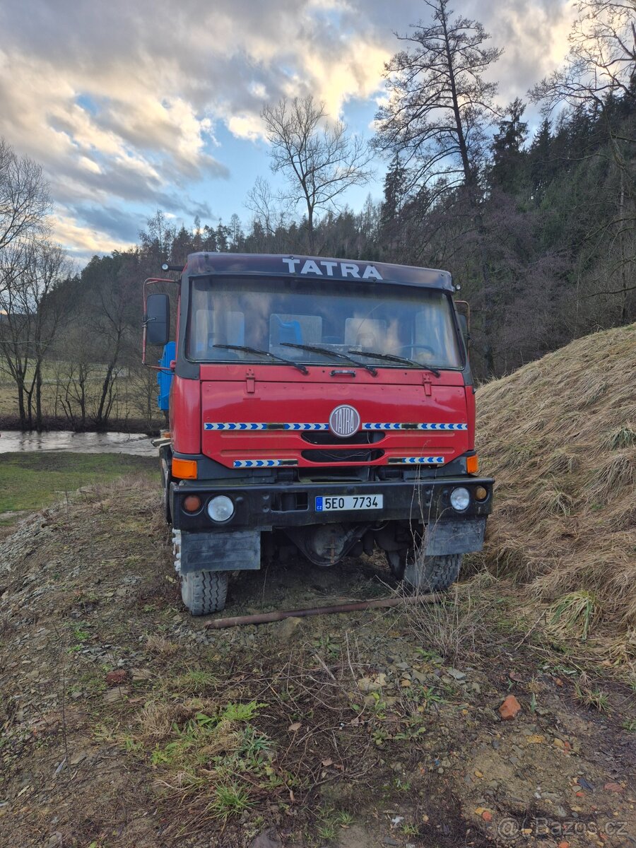 Tatra 815 hakovy nosic kontejneru. - 2
