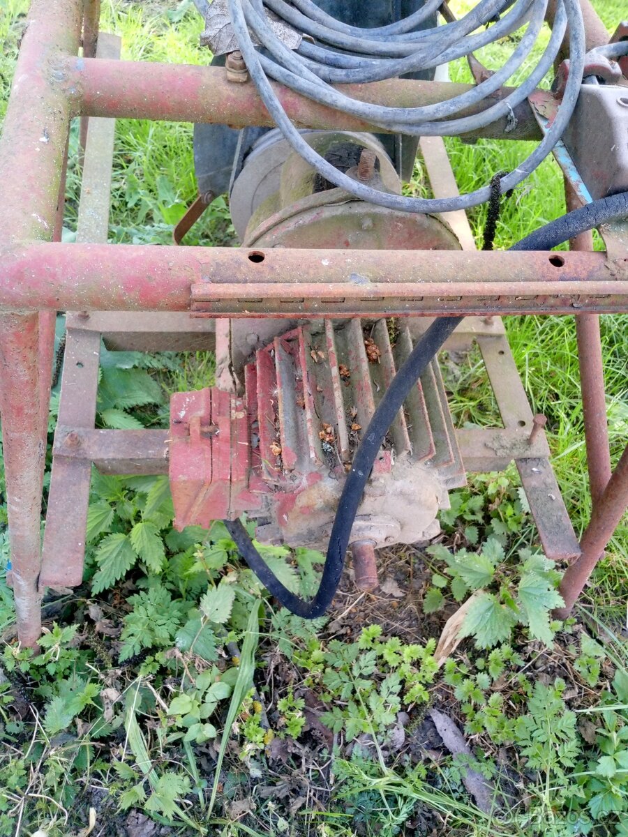Řezačka na kopřivy - 2