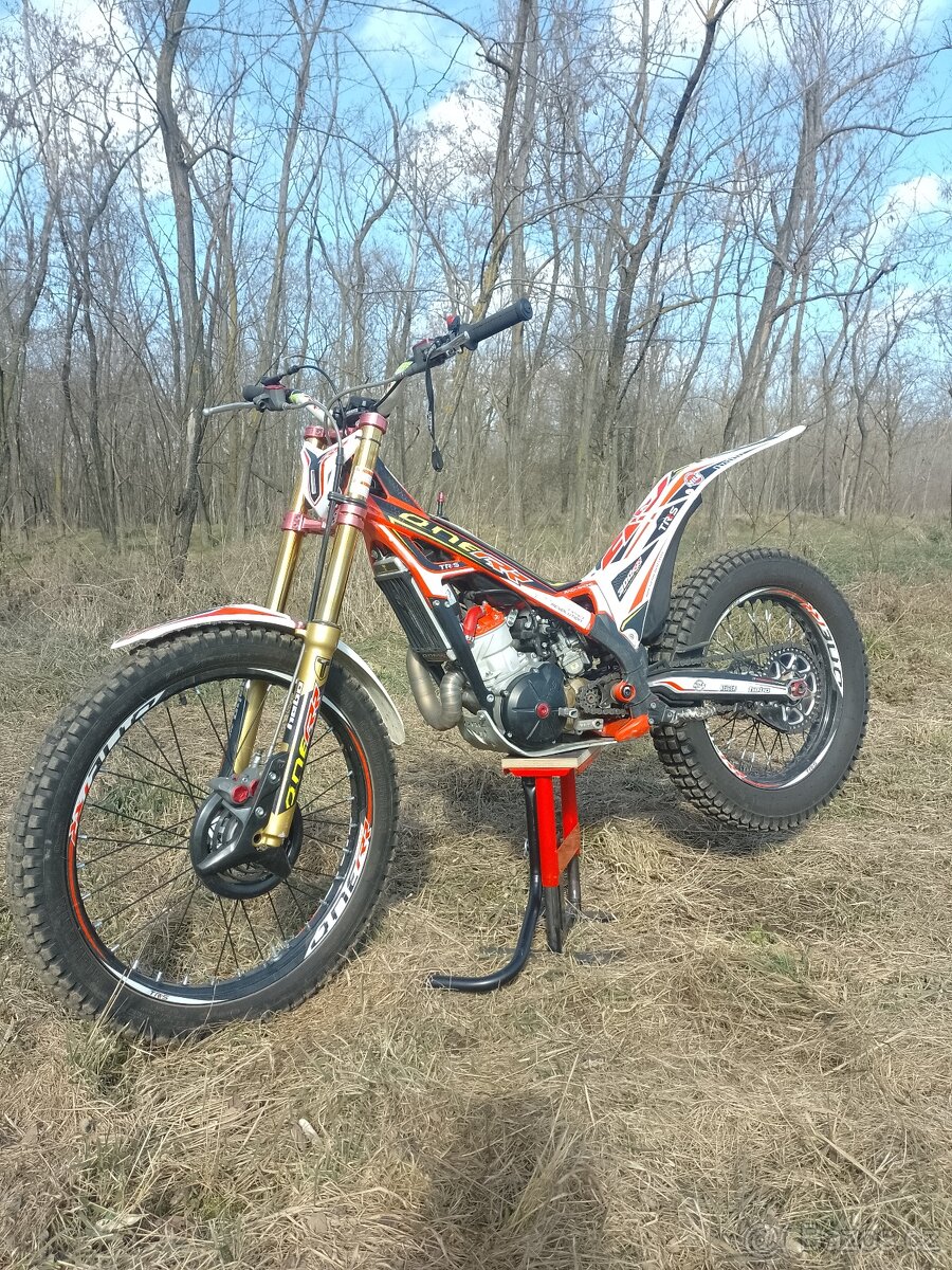 TRS One 300 RR
