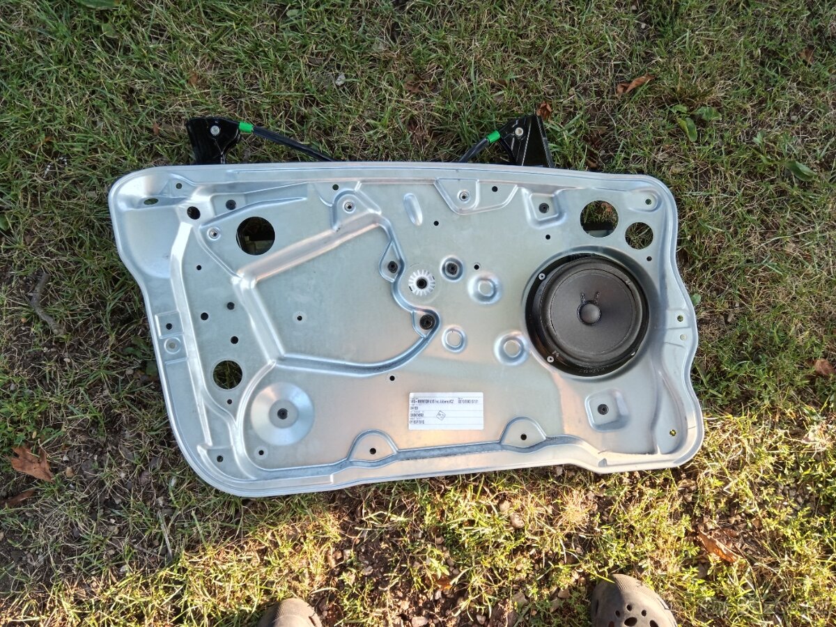 Elektrický mechanismus stahovačky Škoda fabia 1 levé přední - 2