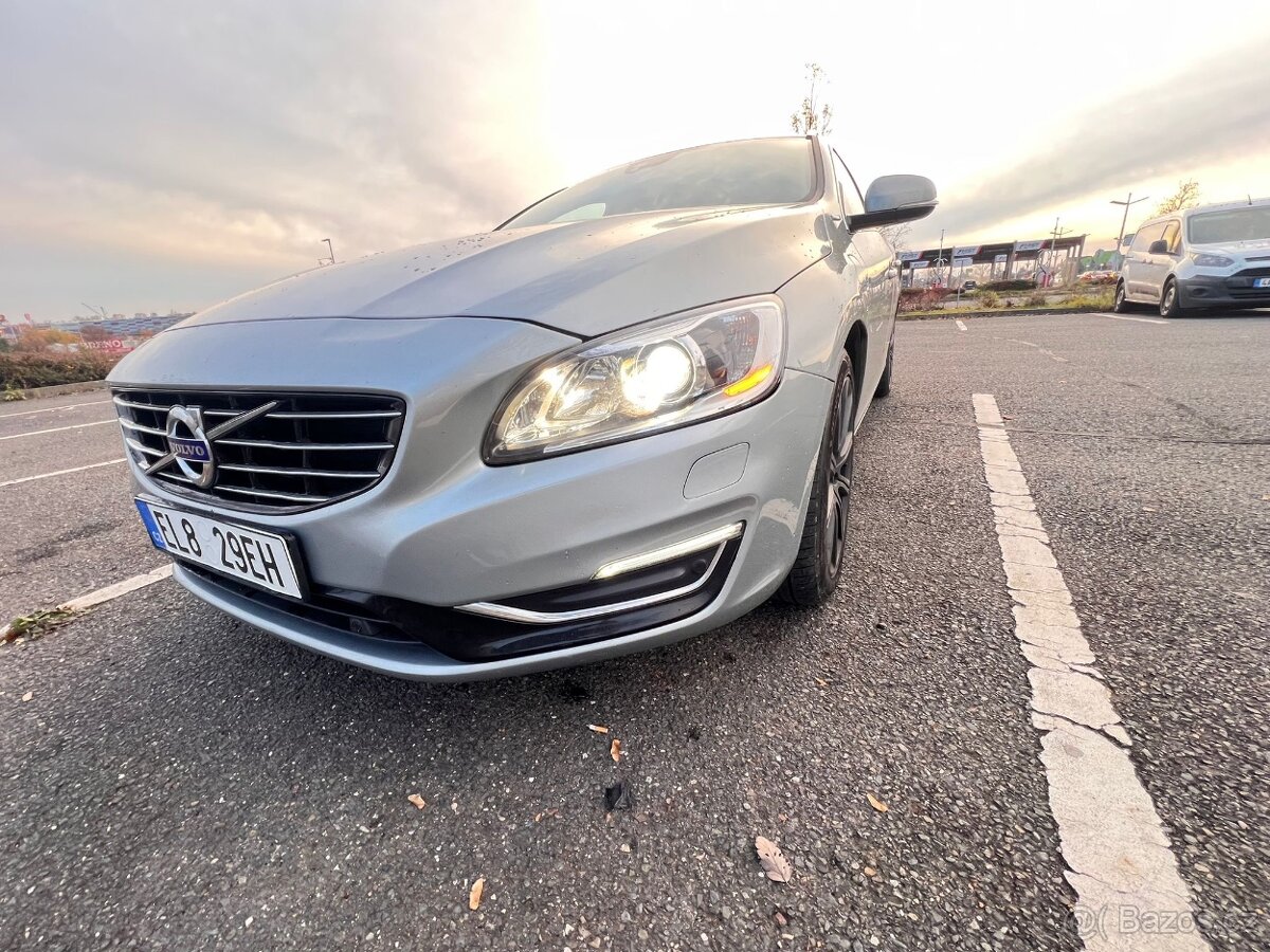 Volvo v60 plug in hybrid - 2