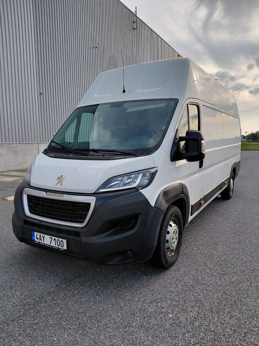 Na pronájem Dodávka L4H3 s nákladovou Rampou - 2