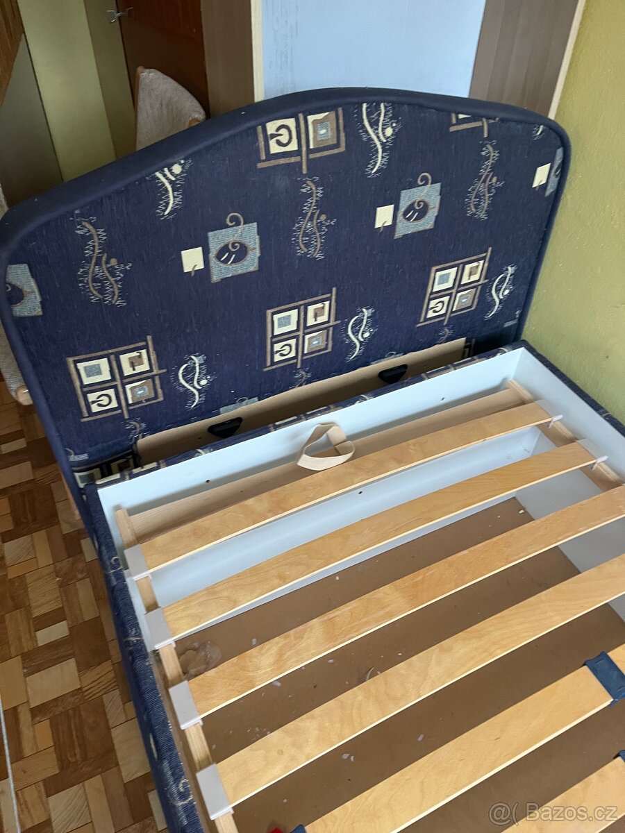 Postel s polohovacím roštem - 2