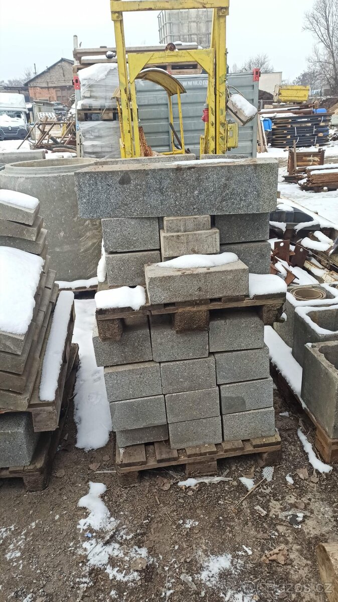 Žulové obrubníky - 2