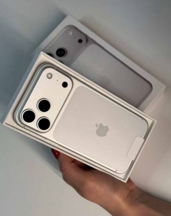 Iphone 17 pro max 5G 512GB stříbrná - 2