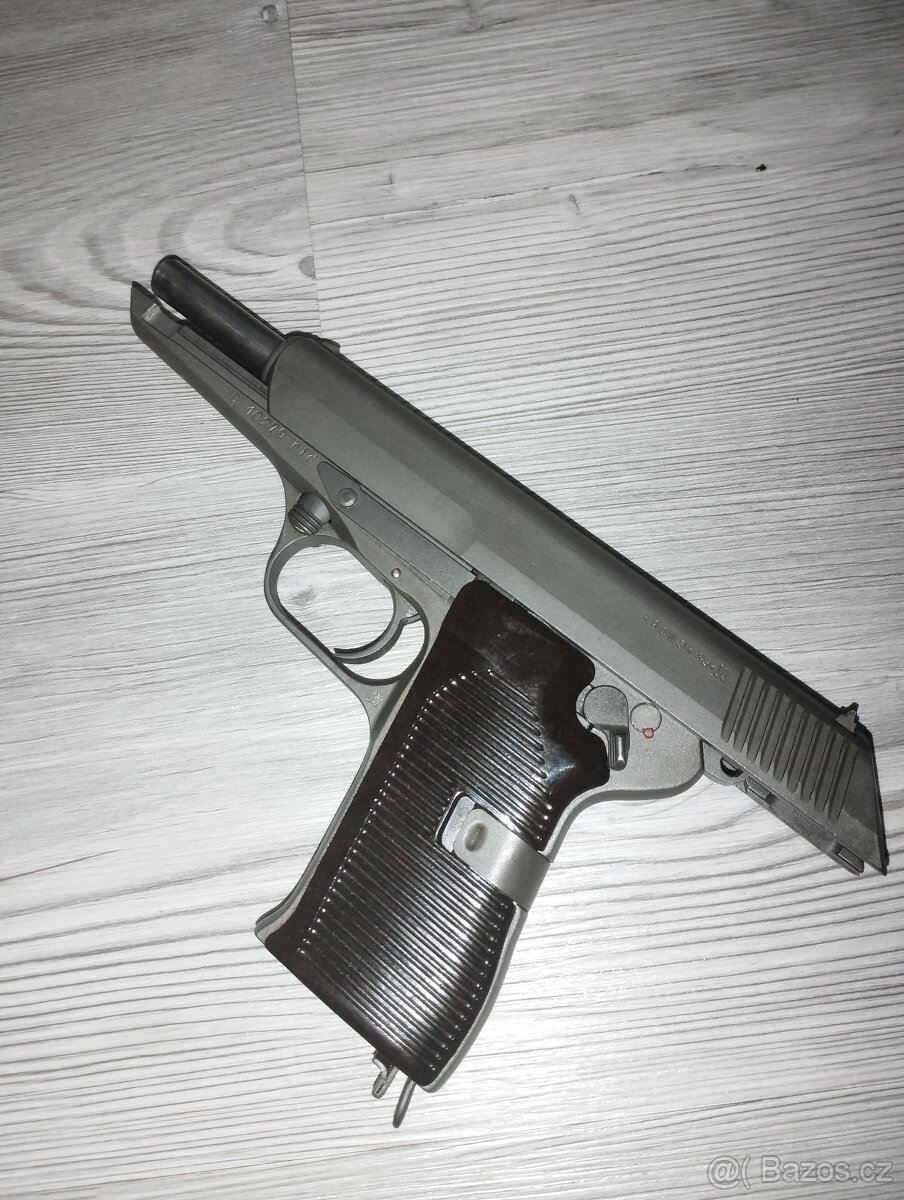 Pistole vz 52 - 2