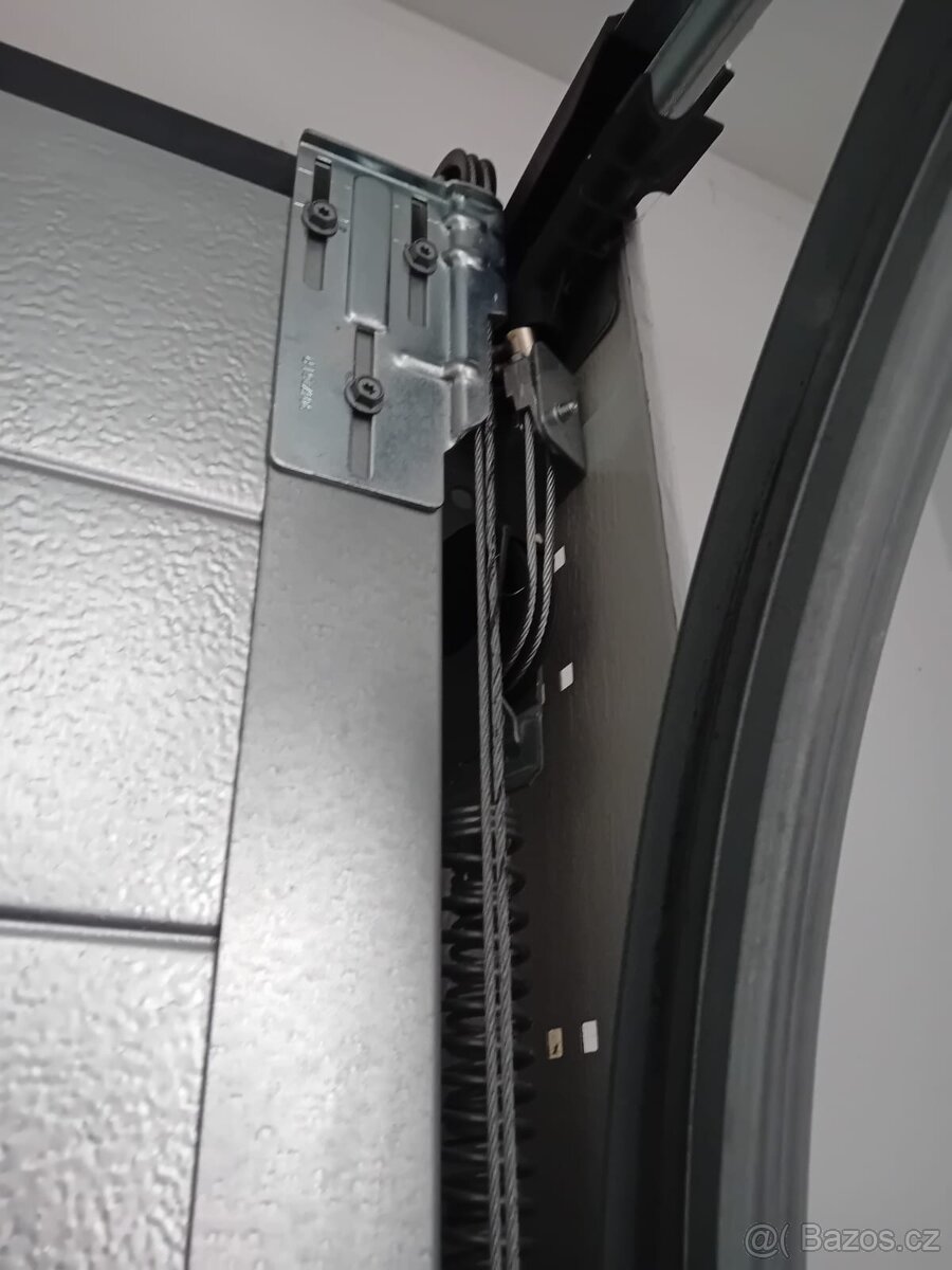 sekční garážová vrata - 2