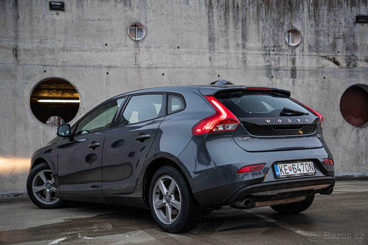 Volvo V40 T2 1.6L Momentum - 2