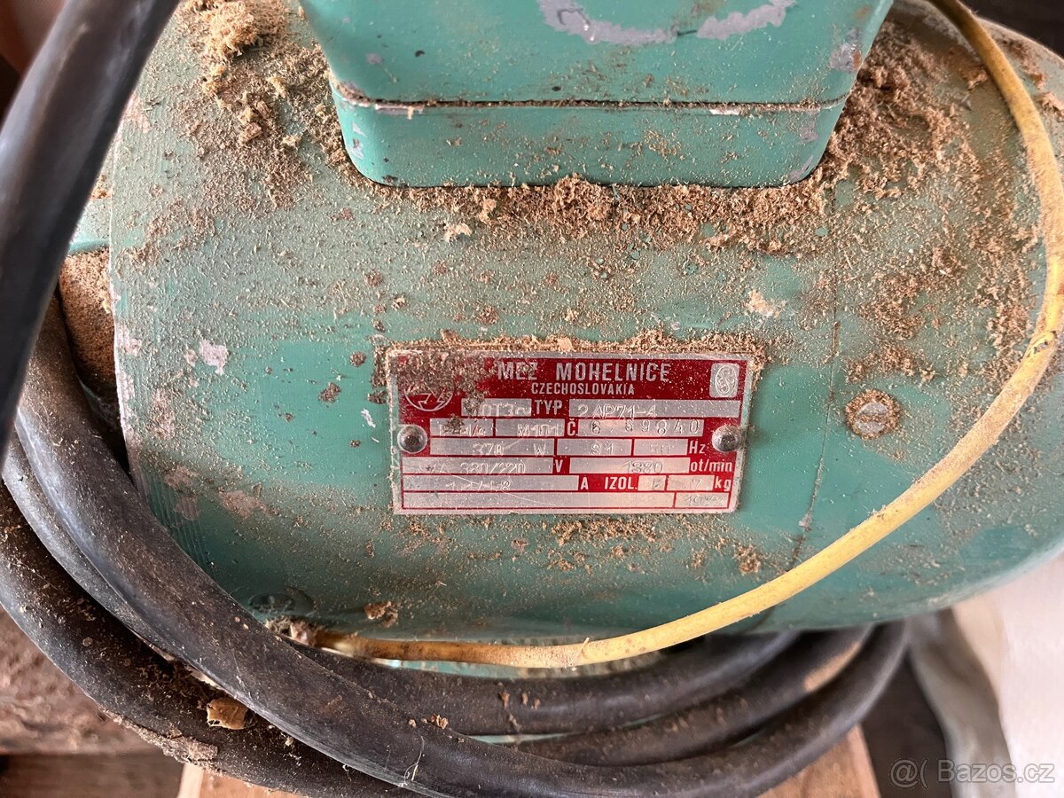 Soustruh na dřevo - 2