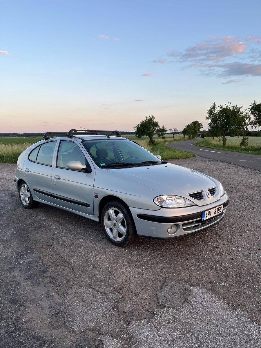 Renault megane 1.4 70kw - 2