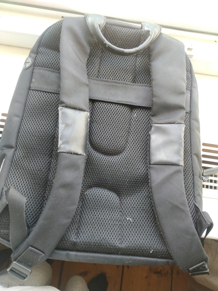Batoho Lenovona počítač, do města, městský. - 2