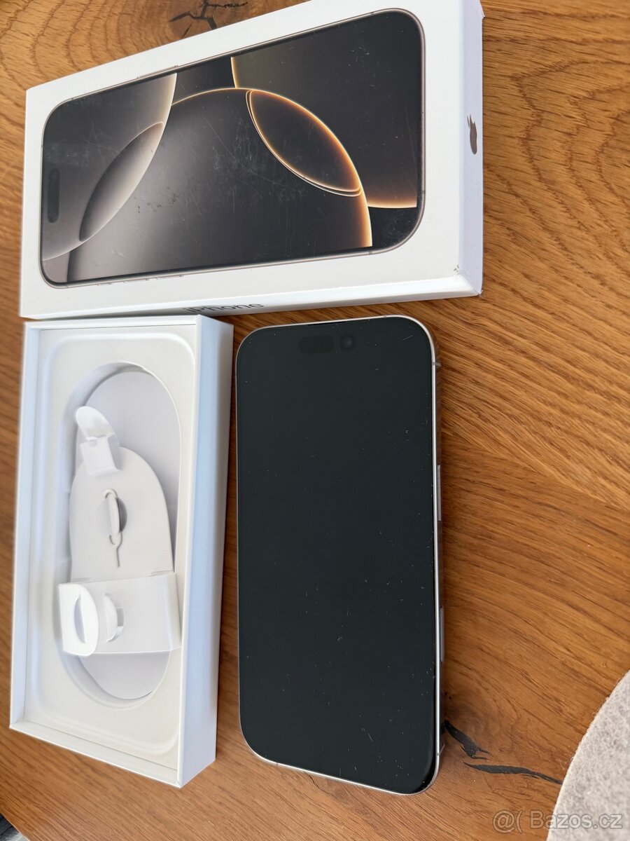 Apple iPhone 16 Pro 256GB přírodní titan TOP stav - 2
