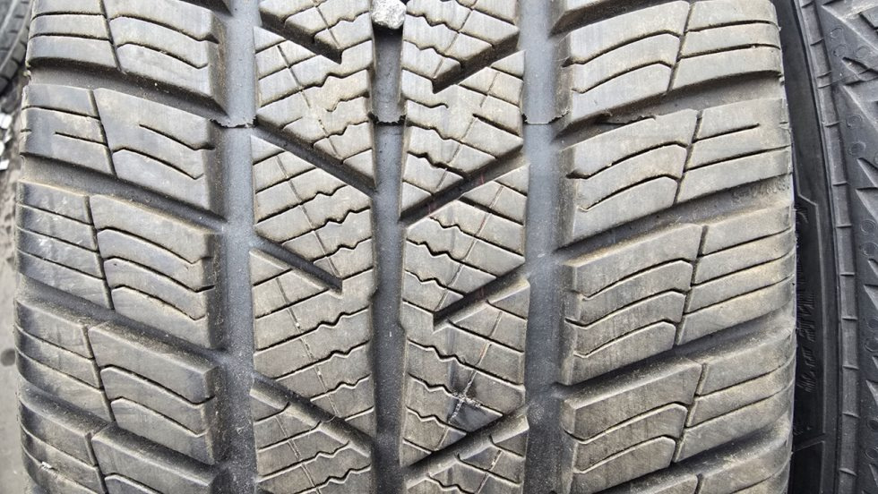 Zimní pneu 205/55/16 Barum - 2