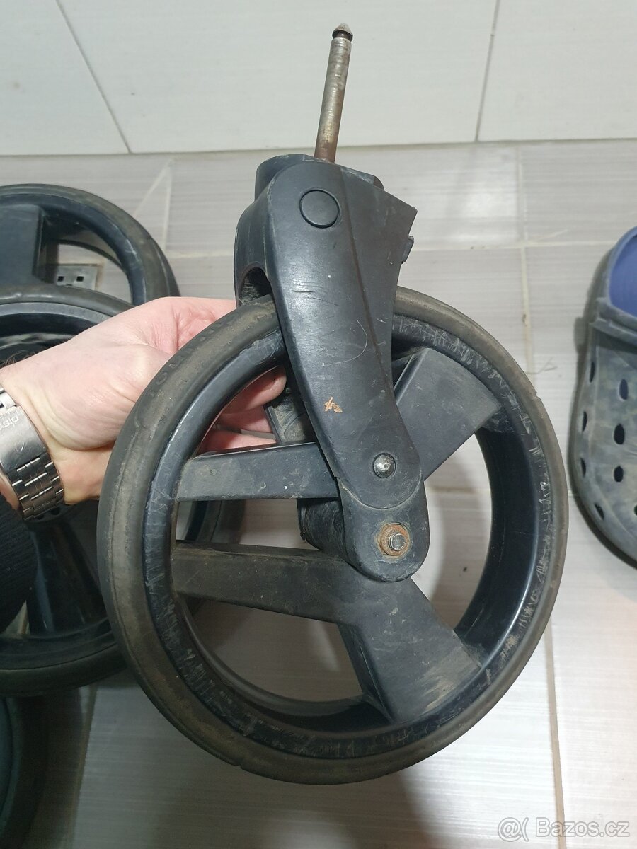 Kolečka z kočárku Junama - 2