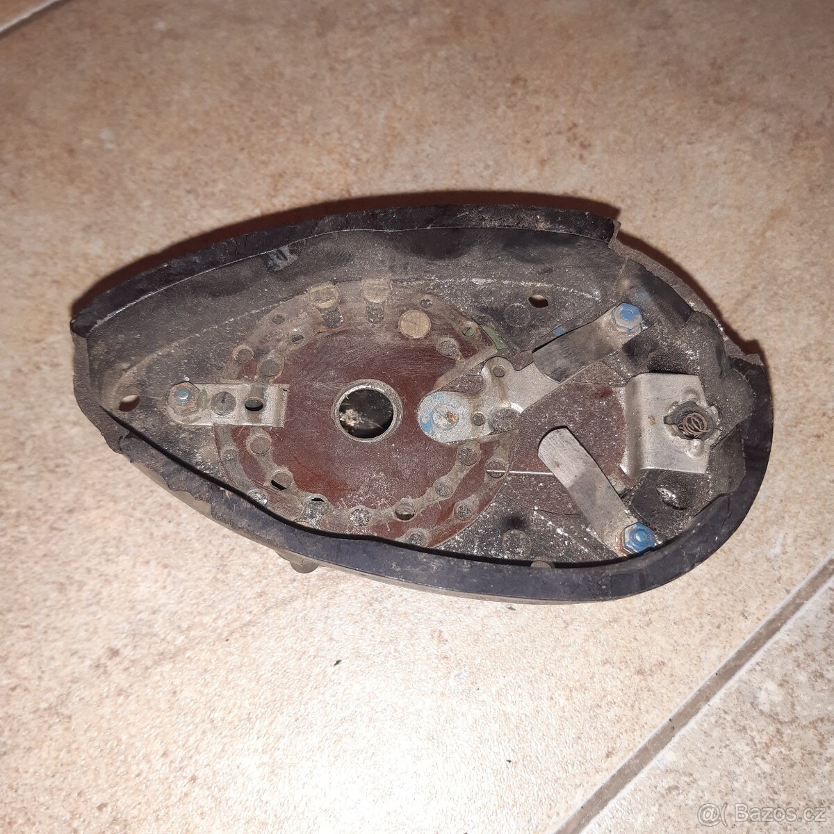 Jawa pérák spinací skřínka - 2