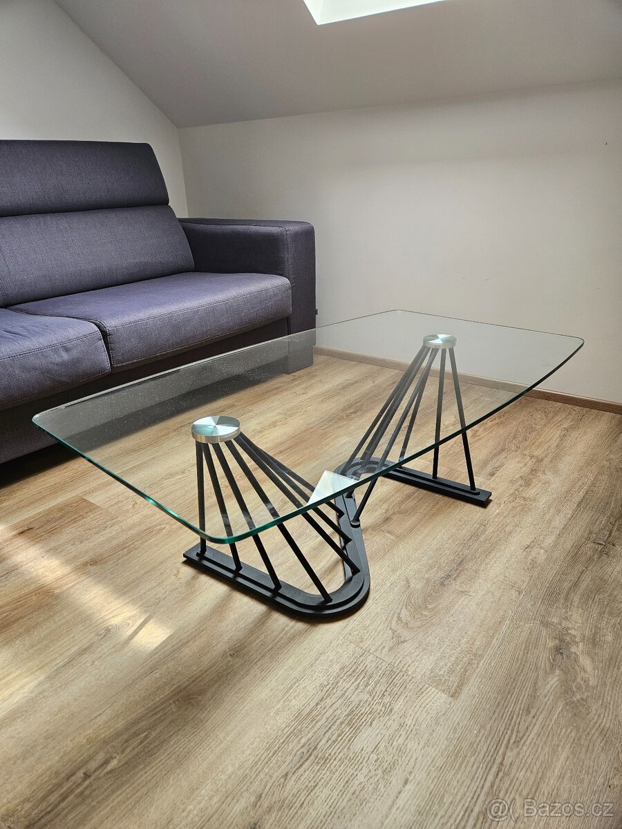Skleněný konferenční stolek - 2