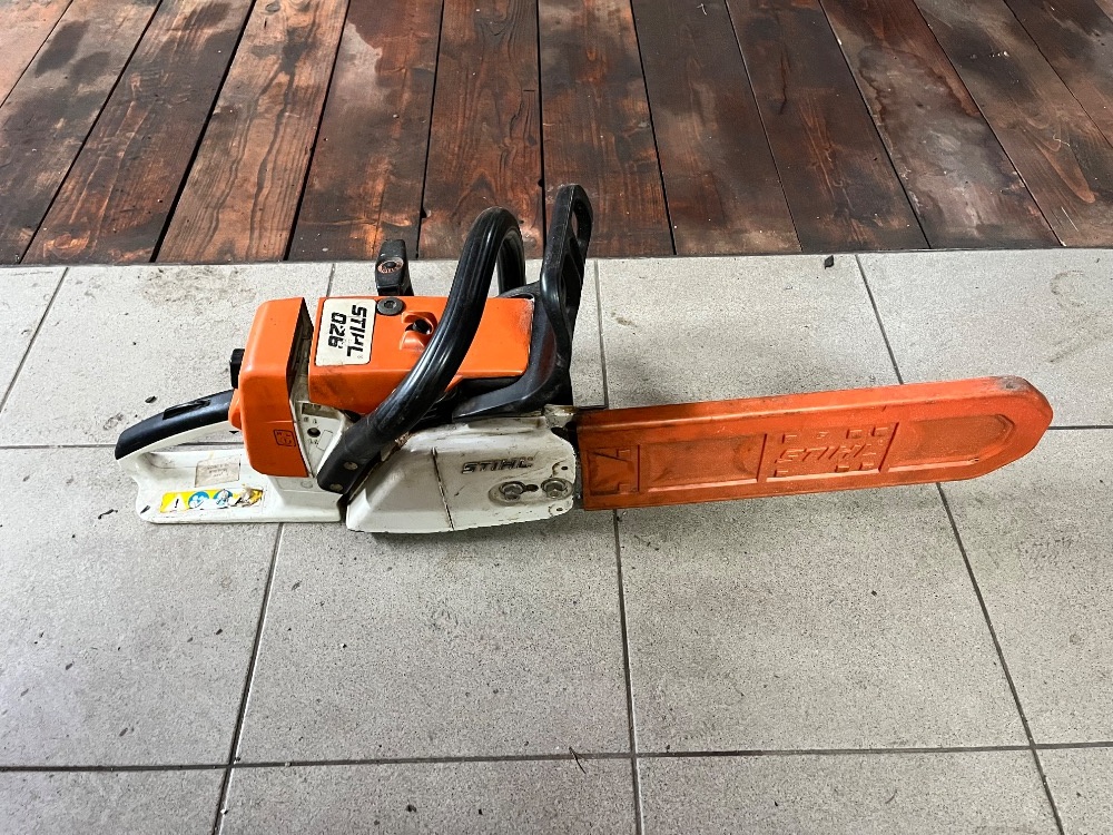 kvalitní pila Stihl 026 - 2