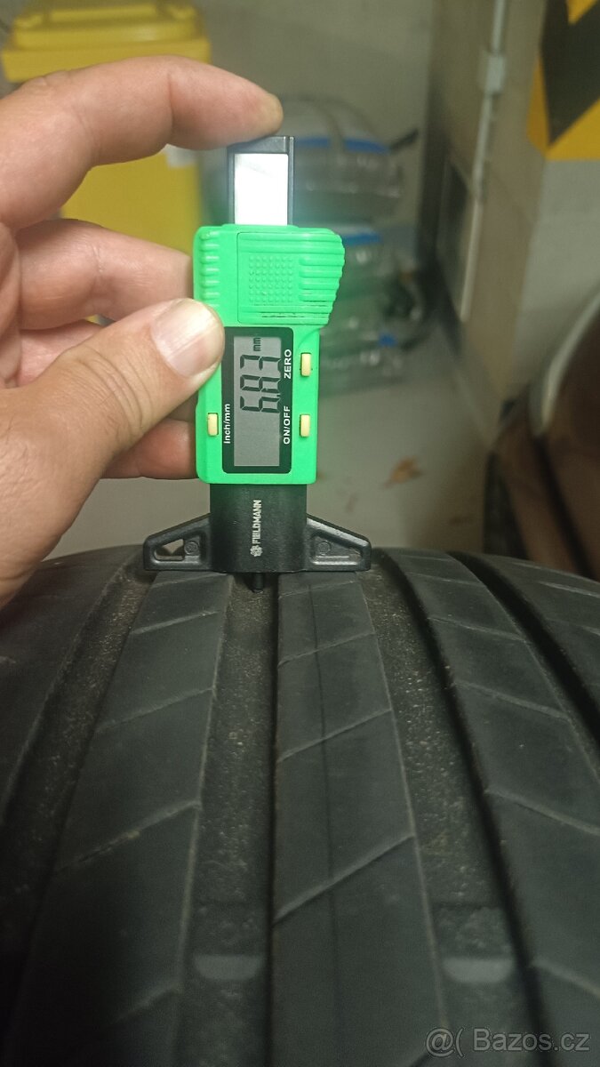 225/40/19 225/40 r19 - 2