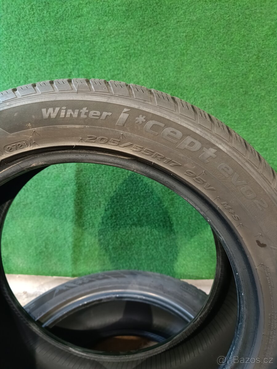 2ks zimni 205/55/17 Hankook - 2